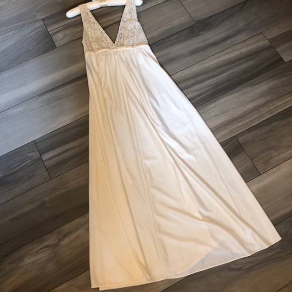 Vintage Alice Maloof Nightgown Plunge V Neck Lace Ivory Saks Fifth Avenue - Picture 5 of 10